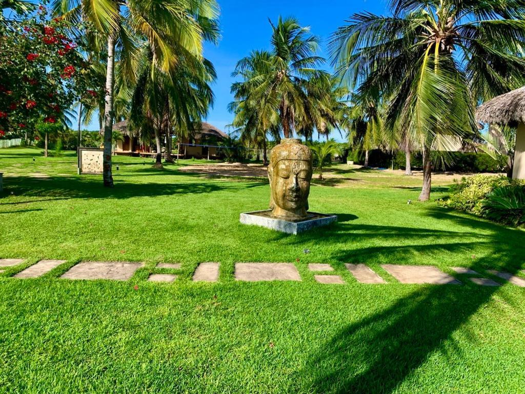 Vila Ybytu Eco Resort Itarema Exterior photo