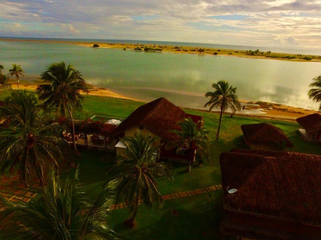 Vila Ybytu Eco Resort Itarema Exterior photo